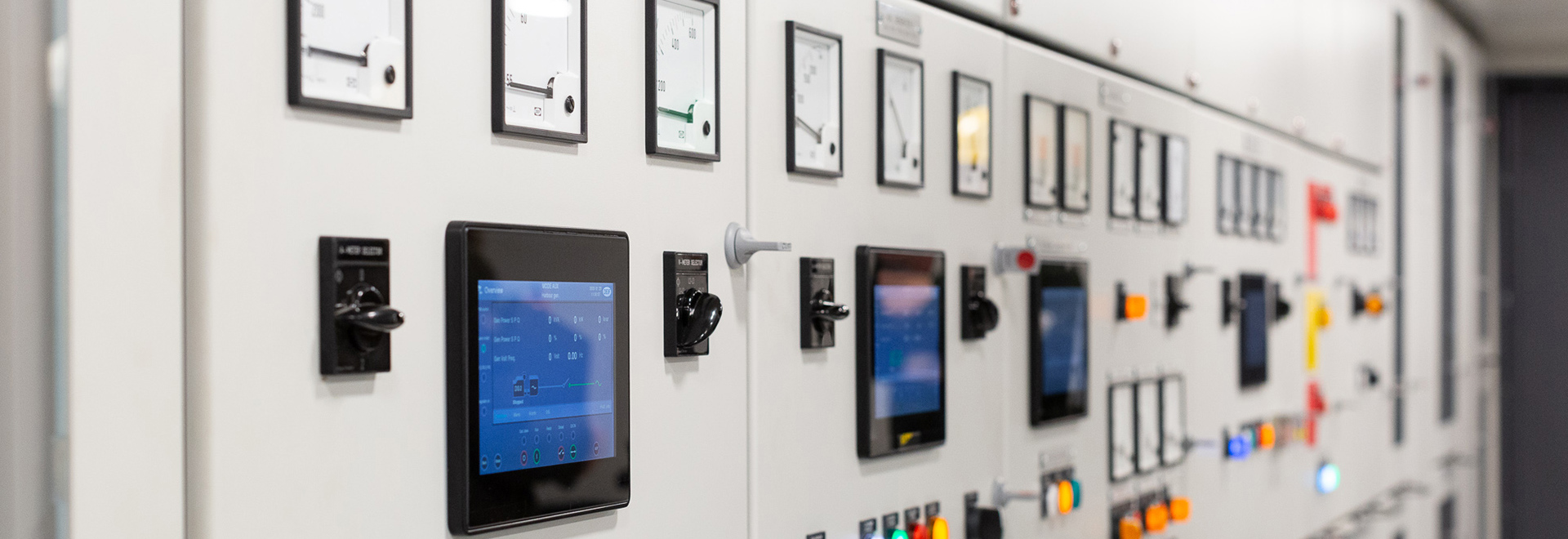 01 Jumbotron Switchboard Equipment